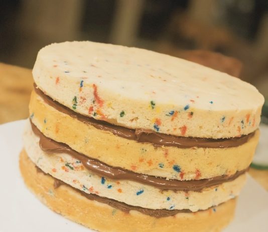 Receta de pastel funfetti “Funfetti Cake”
